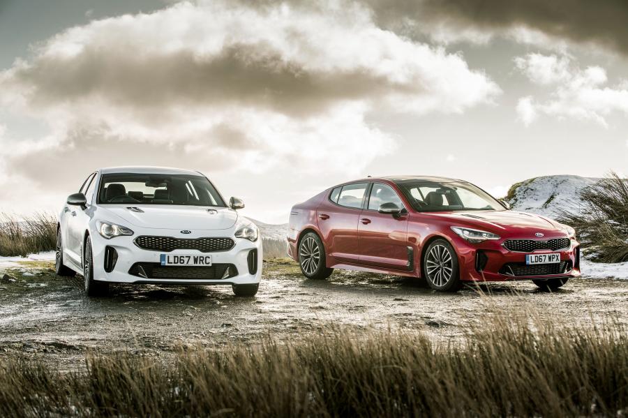  Kia Stinger GT-Line (CK) 2017 года  (UK) (фото 35 из 37)